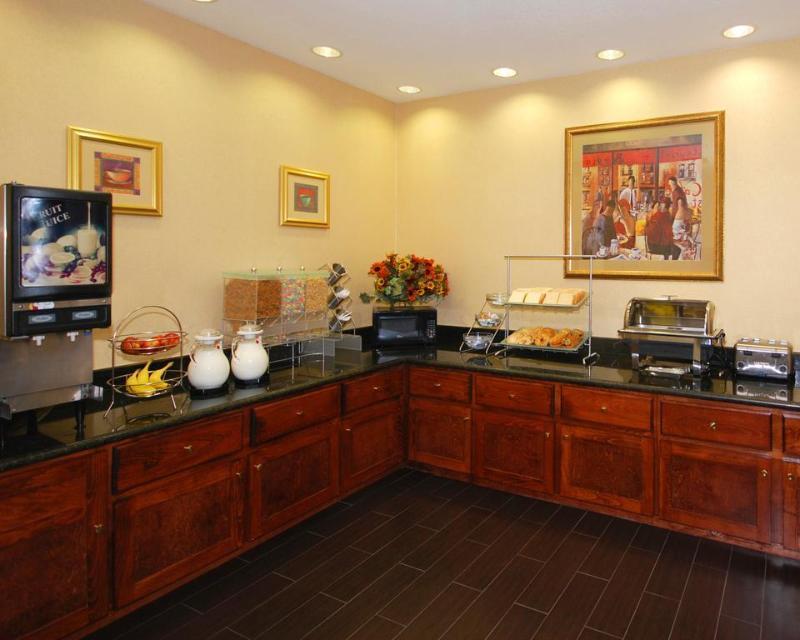 Holiday Inn - Brownsville By Ihg מראה חיצוני תמונה