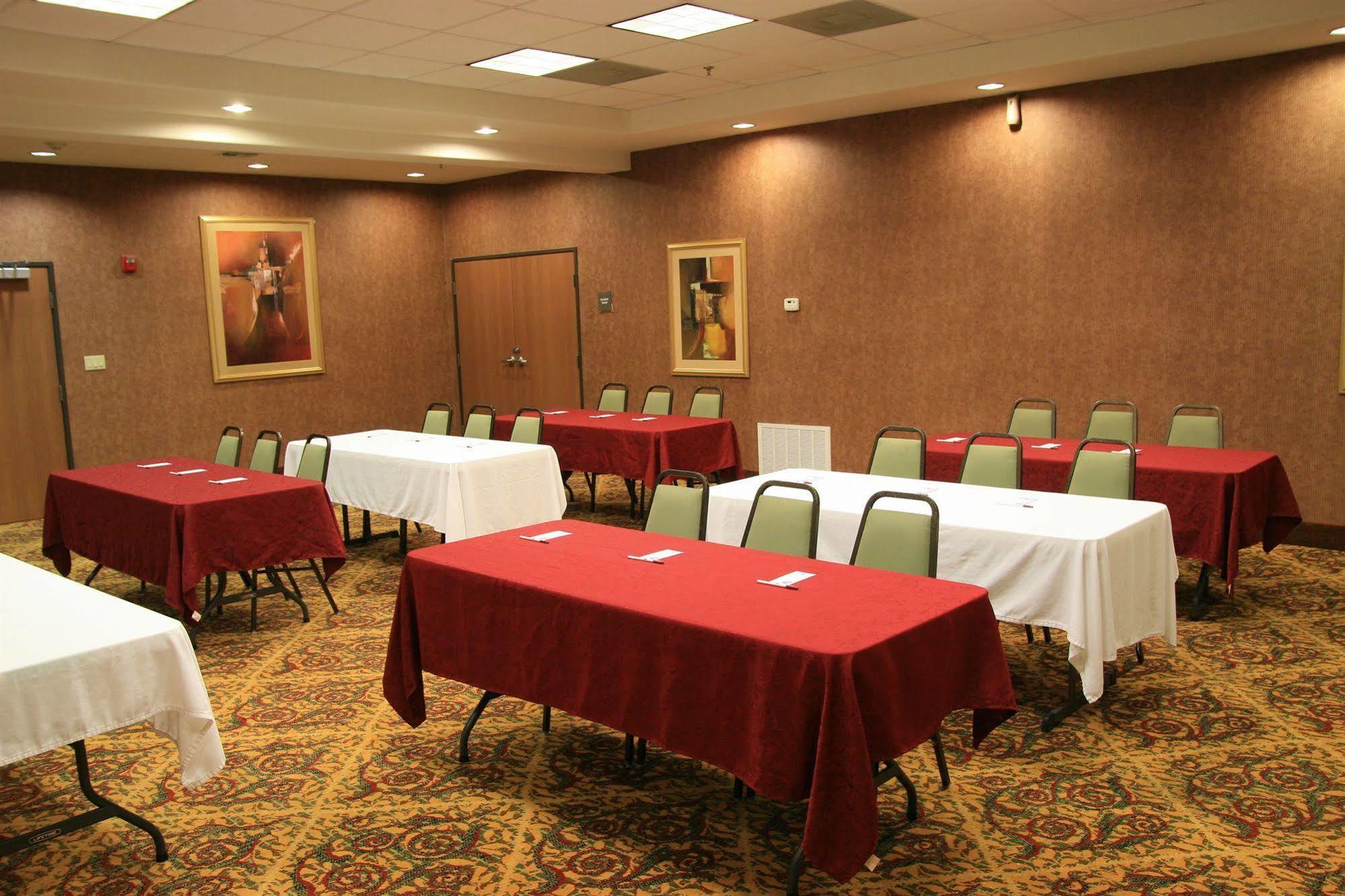 Holiday Inn - Brownsville By Ihg מראה חיצוני תמונה